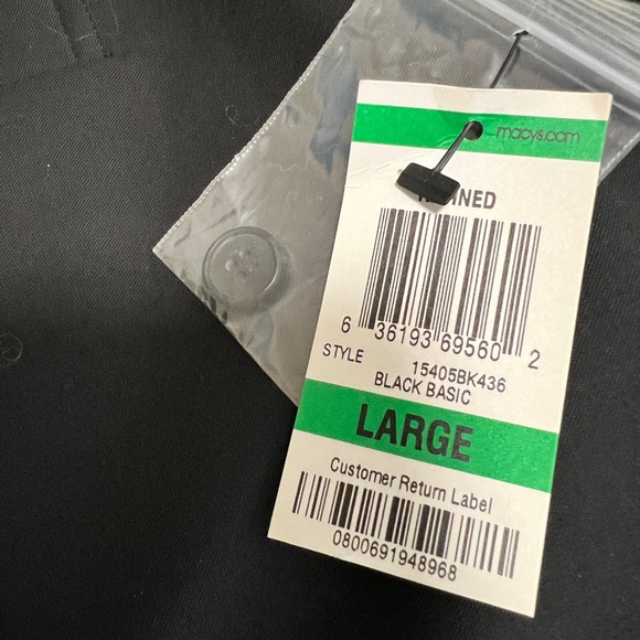 New with tag - Men’s Alfani Large Classic Vest in Black - Picture 4 of 8